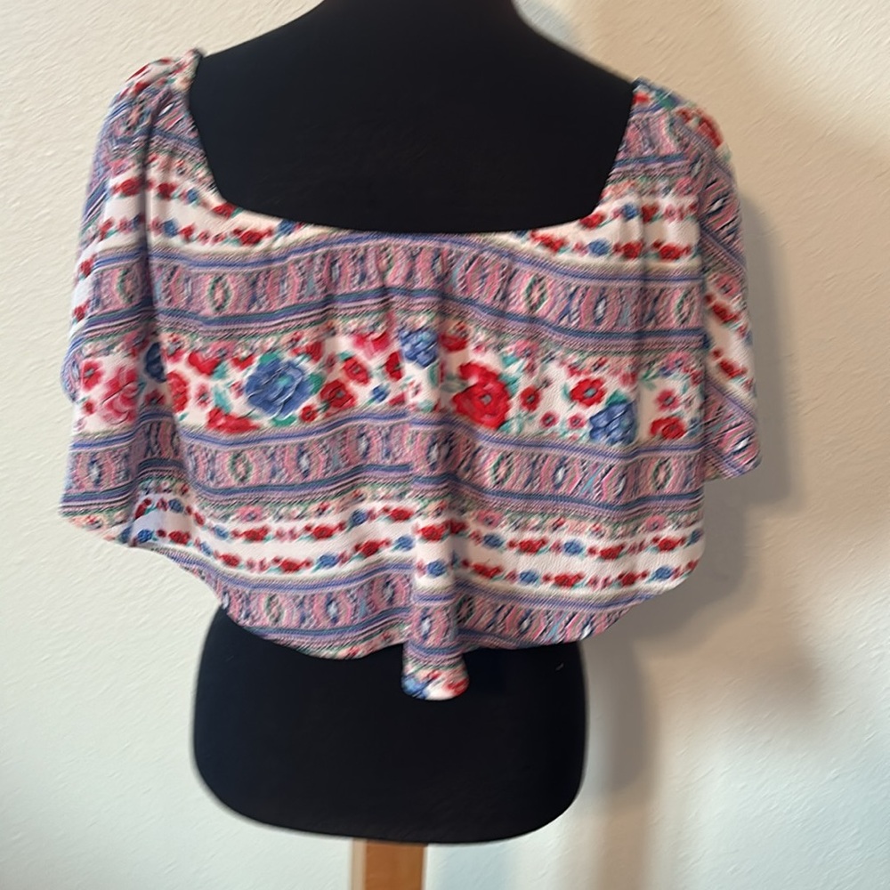 Show me Your Mumu Ruffle Crop Top size Medium - Picture 5 of 9